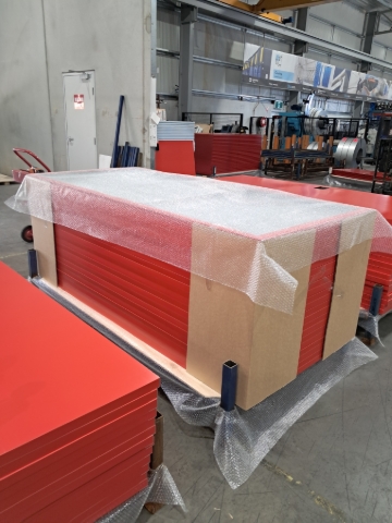 <p>Place bubble wrap on top of the product.</p><p>This helps protect it.</p>