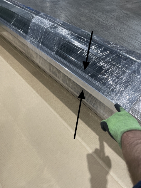 <p>Ensure the bottom rail is facing up and towards the back of the unit.</p>