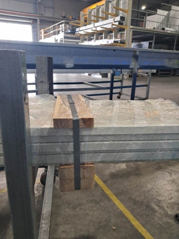 <p>Cut the wood to the size you need, strap the wood to the channel pack.</p><p></p>