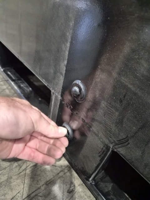 <p>Plug the holes using the rubber plugs provided.</p>