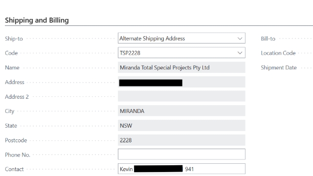 <p>Check to see if there is a contact name and number.</p><p>The name and number have to go into the bottom line, so the logistics team can see it and ring the contact number if there is any issues.</p><p>If there is no name or number or only one or the other, then you can reject the sales order.</p>