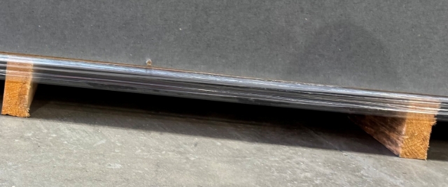 <p><span style="color: rgb(0, 0, 0); line-height: 1.4;">Measure from top of glut to top of pack less 5mm to cut long side boards </span></p>
