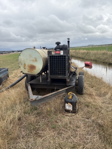 <p>Leave pump idling until water comes out the end gun </p>