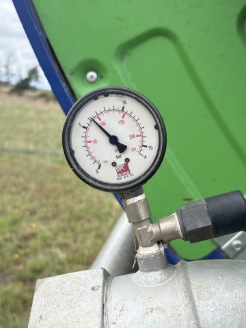 <p>Check the pressure gage on the hh ideally you want it between 100-120 </p>