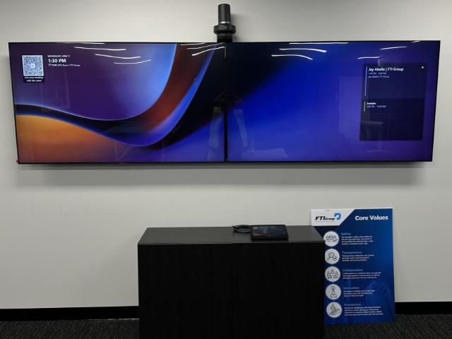 <p><strong>Dual Screens</strong></p><p></p><ul><li><p><span style="font-size: 16px; line-height: 1.4;">Screen 1 → Participants</span></p></li><li><p><span style="font-size: 16px; line-height: 1.4;">Screen 2 → Shared content</span></p></li><li><p><span style="font-size: 16px; line-height: 1.4;">Works automatically</span></p></li></ul><p></p>