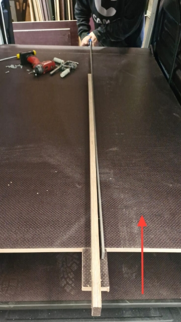 <p>Fit the front false floor.</p>