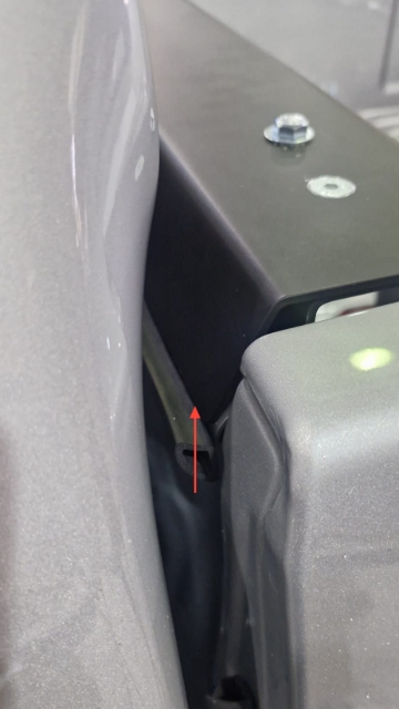 <p>Fit the Front Cap over the Front Angle, ensuring it isn't sitting over the factory rubber as shown.</p>