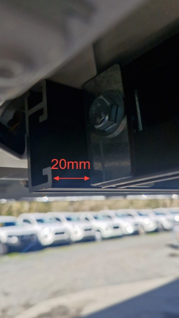 <p>Move the end of the side low-profile 20mm in from the rear low-profile bar.</p>