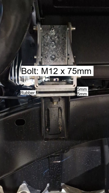 <p>D-MAX/BT-50 DC FRONT</p><p>Distance to the front of the chassis: 79.9mm</p><p>Bolt hole: Second hole from outside</p>