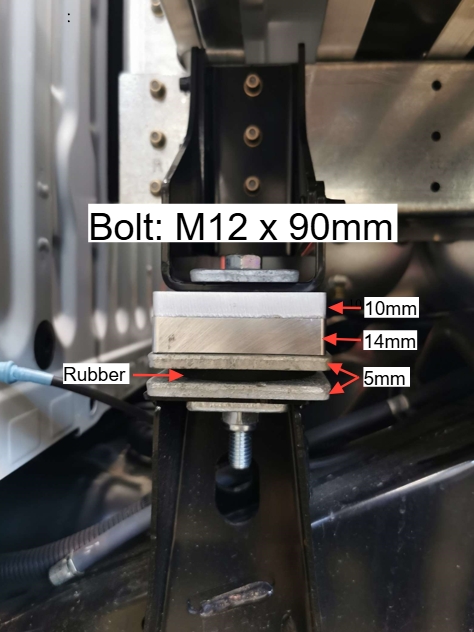 <p>D-Max/BT50 EC Front</p><p>Distance to the front of the chassis: 96.9mm</p><p>Bolt Hole: 1st hole from outside</p>