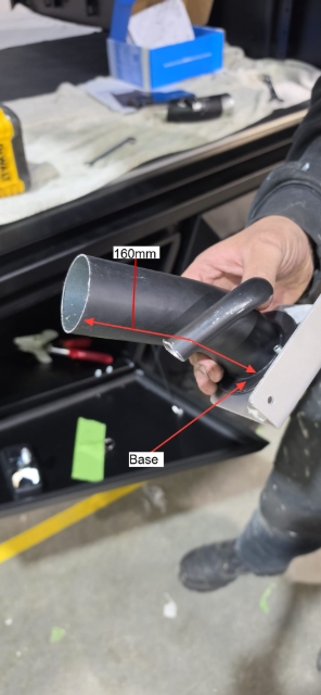 <p>Cut the fuel filler at 160mm from the base of the factory fuel filler.</p>