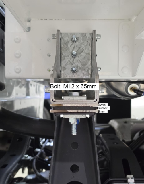 <p>Toyota Hilux SC Front</p><p>Distance to the front of the chassis: 150.9mm</p><p>Bolt Hole: 1st Hole from outside.</p>