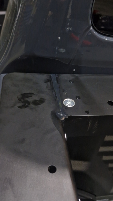 <p>Urethane the front of the fitting kits corners neatly.</p>