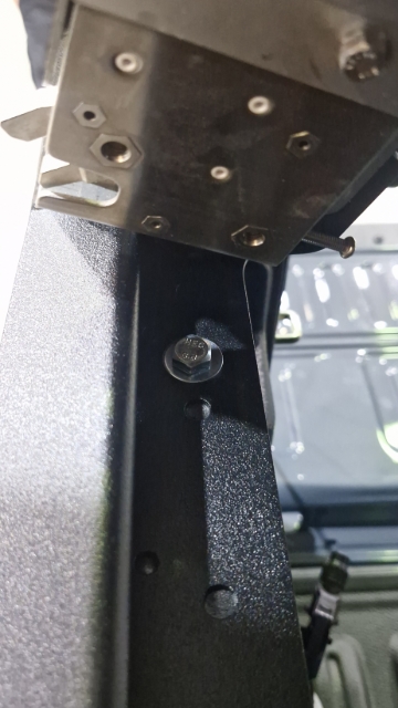 <p>Mount to fititng kit.</p>