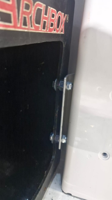 <p>Fit the back of the arch box to the brackets using an M8 x 25 Hex Head and an M8 washer with an M10 nut and an M8 Nyloc nut.</p><p>Ensure to leave a one-meter gap between the arch boxes for the drawer to fit.</p>