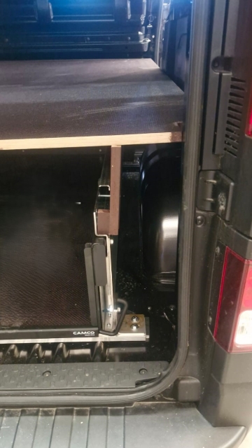 <p>Sit the false floor on the other extension in the van.</p>