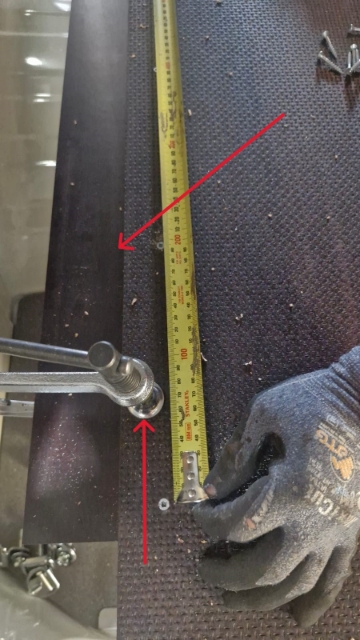 <p>Using the spare piece of ply, mount this underneath the main false floor in the rear.</p>
