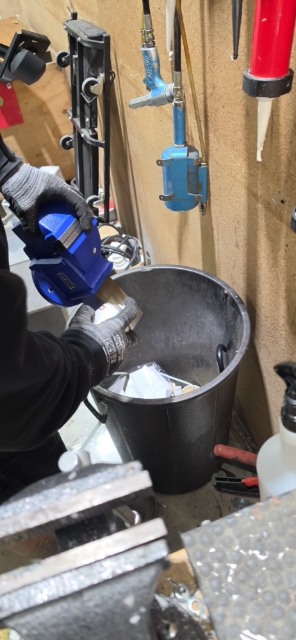<p>Spray the vice with soft seal.</p>