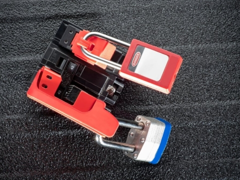 <p></p><p>4.4.4 All employees working on a piece of equipment must affix a lock to the energy isolating devices identified in the applicable equipment-specific energy control procedure. Employees or contractors shall not work under the protection of another person’s lock.</p><p></p><p>4.4.5 Locks may only be removed by the person who placed the lock. In the event that a lock is left on an energy isolating device and the person to whom the lock belongs has not left the site, the person must be located to remove the lock.</p><p></p><p>If that the owner of the lock has left the site, a supervisor will:</p><p>▪ Attempt to contact the owner of the lock including calling the owner if necessary;</p><p>▪ Inspect the equipment to ensure that it is operationally intact and safe to operate; ▪ Obtain approval to remove the lock from the site manager;</p><p>▪ Cut the lock;</p><p>▪ Document the lock removal on a Lock Removal Authorization Form; and</p>