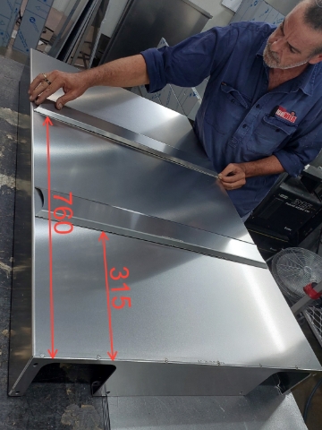 <p>Locate stiffeners 315mm and 760mm from front of drawer.</p>