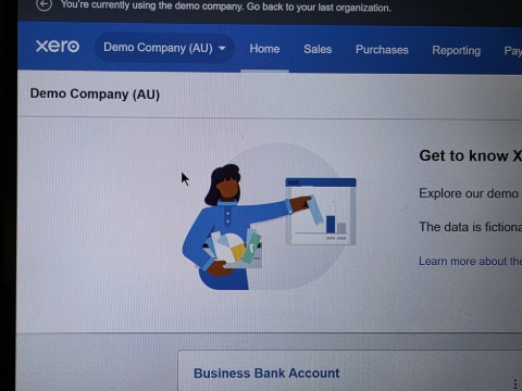 <p>Log in to Xero </p>