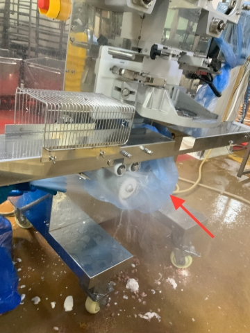<p>Hose off the pastry on the drive rollers from the rear of the machine. Do not hose towards to the machine.<br>Ensure the part is covered.&nbsp;</p>