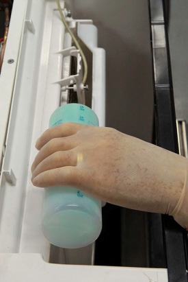 <p>Add Manitowoc cleaner/descaler (9405463) to the water trough. Pour the correct amount for your model between the evaporator and the water curtain. The bottle is marked with 2 oz (60 ml) graduations.

3 ounces — IF0300 / IT0420 / IT0520 / IT0620

5 ounces — IT0450 / IT0500 / IP0500 / IF0600 / IBF0620C / IT0750 / IBF0820C / IF0900 / IT0900 / IBT1020C / IT1200

9 ounces — IF1400C / IT1500 / IF1800C / IT1900 / IF2100C</p>