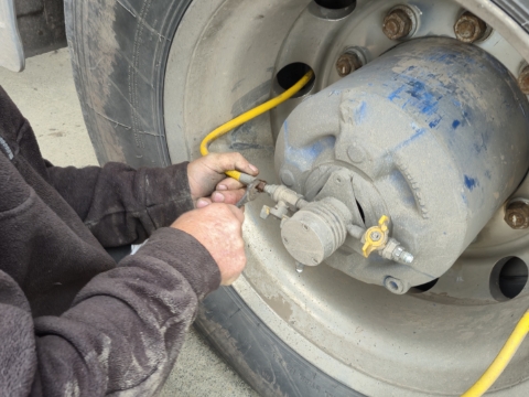 <p><strong>Undo Hoses</strong></p><p>Undo the hoses using the correct size spanner.</p><blockquote><p>Please note, air will start to rush out as soon as you have released the fitting.</p></blockquote><p></p>
