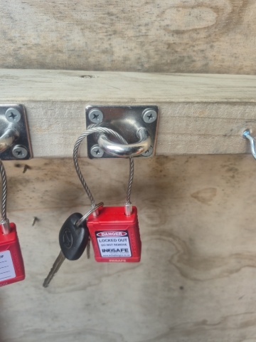 <p><strong>Securing the Keys</strong></p><ul><li><p>Attach the commercial vehicle's keys to the lockout device.</p></li><li><p>Lock the lockout device to the lockout station or vehicle steering wheel. </p></li><li><p>Remove the lockout device key and hang on the designated key hook.</p></li></ul><blockquote><p>The lockout device must be secured in a way that it cannot be removed from the lockout station without unlocking the lockout device.</p></blockquote><p></p>