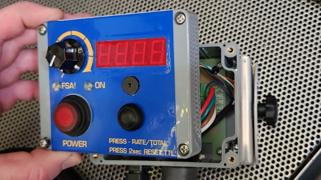<p><strong>Remove the Front Cover of Cab Controller</strong></p><p></p><p>Use the #2 Philips Driver to undo the 4x screws in each corner on the front of the controller.</p>