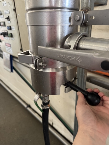 <p>Put new filters in and make sure they are tight</p>