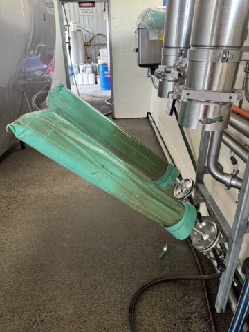 <p>Place filters on the rack</p>
