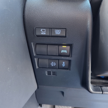 <p>14.</p><p>Remove the blank from the desired location and plug in & fit the supplied OEM style switch.</p>