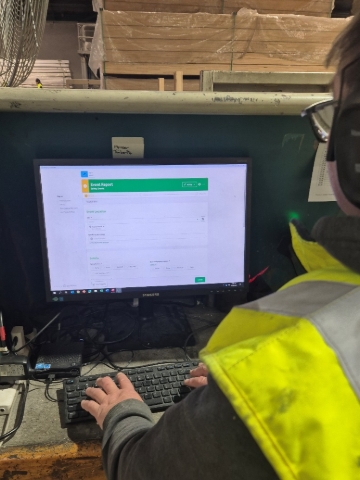 <p><span><strong>Report Issues Immediately</strong></span></p><p><br></p><p>If you notice any safety device faults or
issues:</p><ul><li>Lock out the equipment immediately.</li><li>Report the issue to your supervisor ASAP.</li></ul>