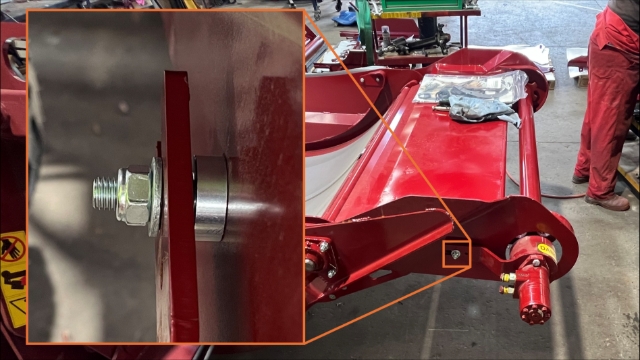 <p><span>Secure the Motor mounting Bracket in
place with the original bolt.</span></p><p><span><br></span></p><p>1x) “605-3001-1” Floor Slat Bush</p><p>1x) “B12x50” Bolt</p><p>1x “NN12” Nylock nut</p>