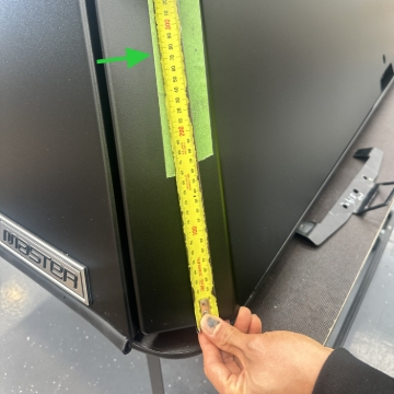 <p>Measure 275mm from the bottom of the door. Repeat on the other side door. </p>