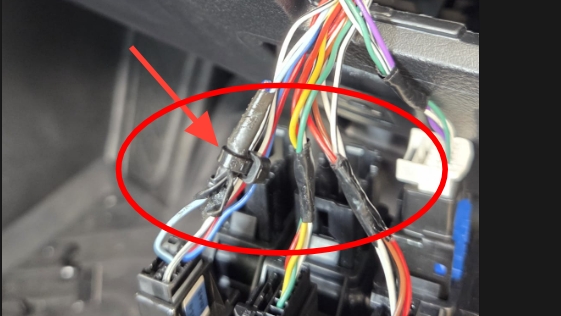 <blockquote><p><strong>CQC:</strong> Avoid using cable ties to secure any splice points</p></blockquote><p></p>