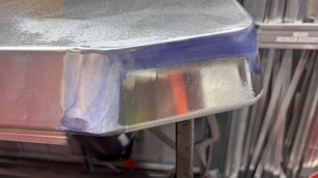 <p>Rub engineers ink (blue dye) onto grinding marks.</p><p>When sanding, the ink will reveal what areas are not flat and need sanding to remove ink.</p><p></p><p></p>
