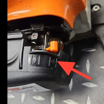 <p>Set choke to closed position</p>