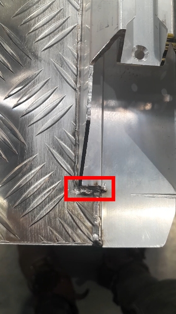 <p>The weld on the end of extrusion at both ends needs to be as small as possible to ensure the end cap will fit in final assembly</p>