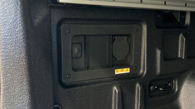 <p>Remove the 230V housing using a T30 key.</p>