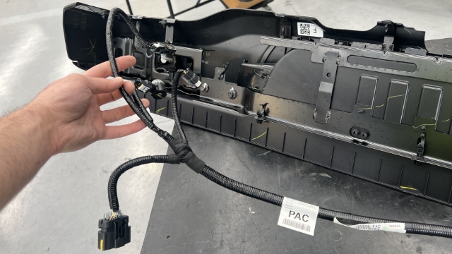 <p>Unclip all sensors and number plate lights on both sides to remove the wiring harness.</p>