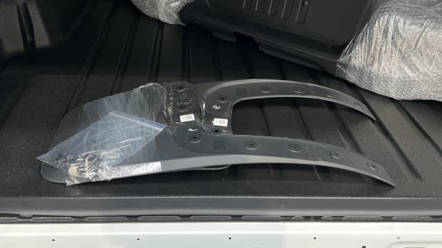 <p>Wrap the mudflaps with all removed fasteners and place in the tub.</p>