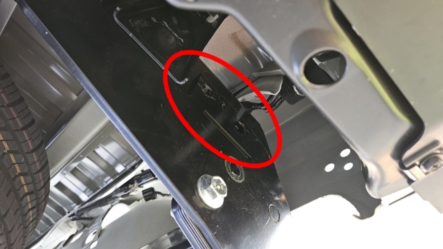 <p>Remove the bumper fasteners with a 17 mm socket </p><blockquote><p><strong>H&S: </strong>Use a breaker bar and ensure you are pulling not pushing as these are significantly torqued</p></blockquote><p></p>