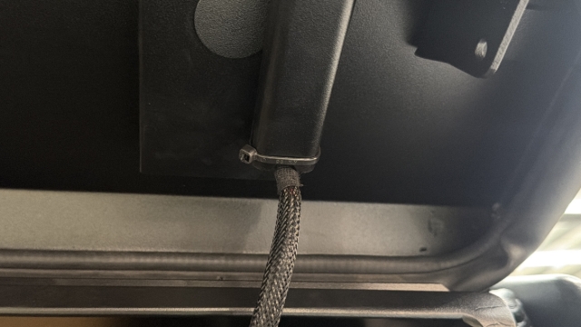 <blockquote><p><strong>CQC:</strong> Test functionality before cable tying the plug inside the wiring cover</p></blockquote><p><em>Note: If the plug is not cable tied inside the wiring cover it will get crushed between the door and top flange of the body.</em></p><p></p>