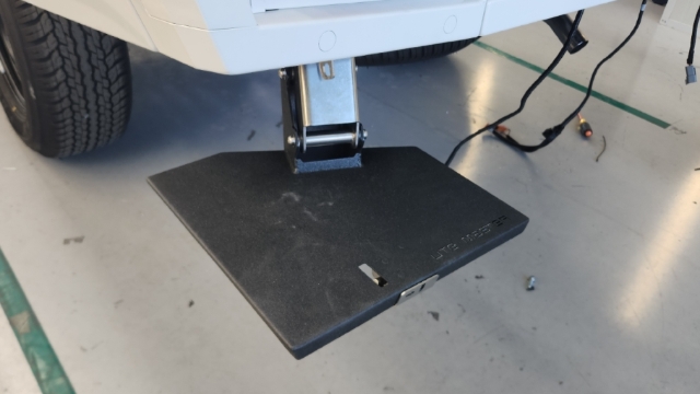 <p>Note, to complete this process when an underbody step is installed, first lower the step to allow access to the back of the bumper.</p>