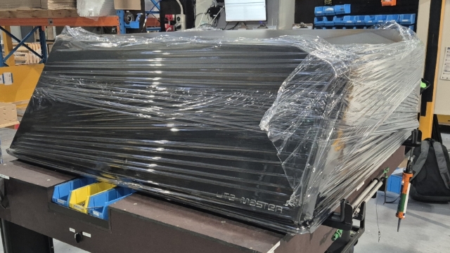 <p>Wrap canopy with clear packing wrap.</p>