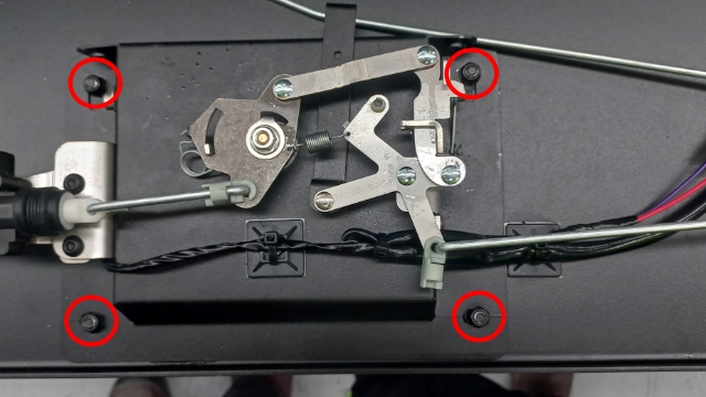 <blockquote><p><strong>Rear door handle </strong></p></blockquote><p>tighten all four of the rear door nuts</p><p></p><blockquote><p>Do not over tighten the nuts they may snap the studs as they are aluminum</p></blockquote><p></p>
