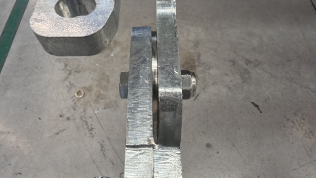 <p>Install step to side pieces using M12x45 Hex and a M12 Nyloc nut, ensure big circle washer (PRT-011407) is in between the step and the side pieces</p><p></p><blockquote><p><strong>CQC:</strong> When tightening step ensure bolts are tight but step can move freely</p></blockquote><p></p>