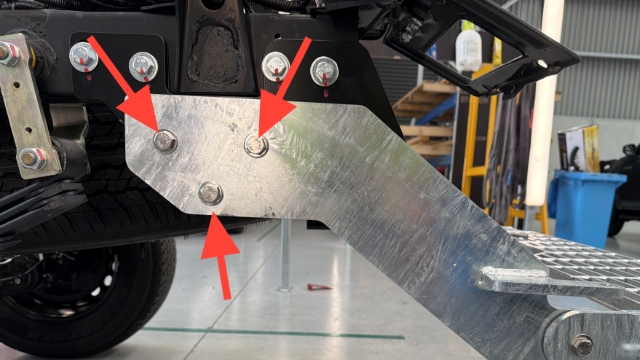 <p>Install side pieces to towbar using M12x45 Hex and a M12 Nyloc nut with a M12 HD washer either side </p>